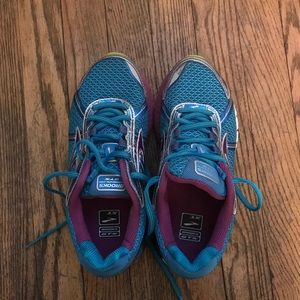 Women’s Brooks Adrenaline 15 GTS